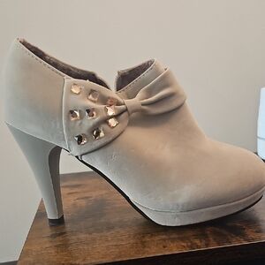 West Blvd Beige Heeled Boots with Bow and Studs